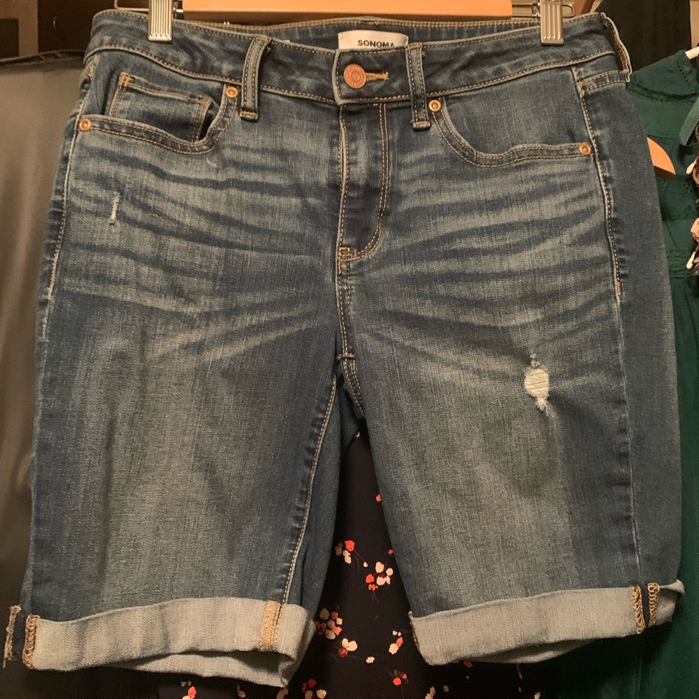 Sonoma Bermuda short denim size 6, rolled